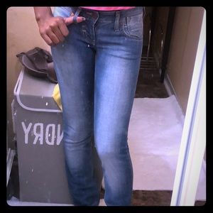 Fitted jeans